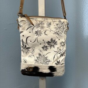 Myra Crossbody Bag-NWOT